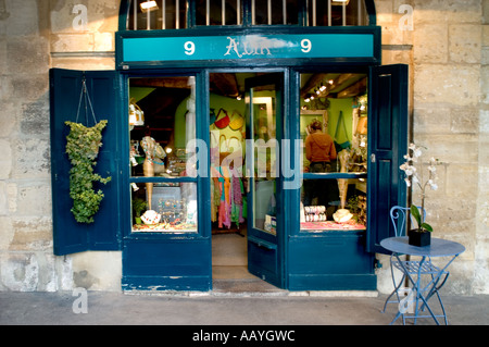 La Place des Vosges Marais Paris France Art Gallery Banque D'Images