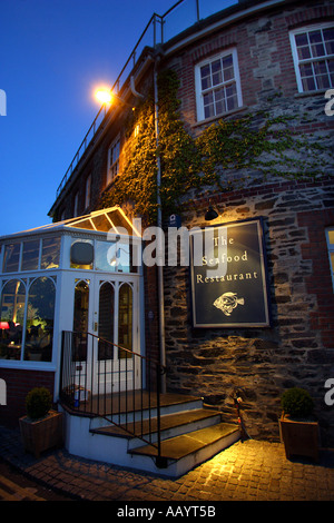 Télévision TV Celebrity chef Rick Stein s Restaurant de fruits de mer à Padstow Cornwall Banque D'Images