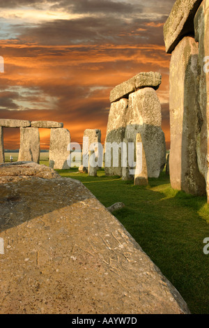 Site du patrimoine mondial de Stonehenge au coeur de Wiltshire Angleterre ciel amélioré Banque D'Images