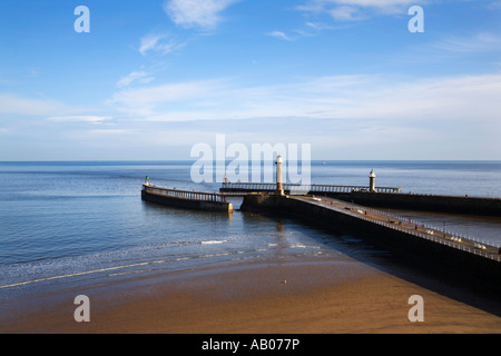 Les piliers Est et Ouest, à Whitby, North Yorkshire Angleterre Banque D'Images