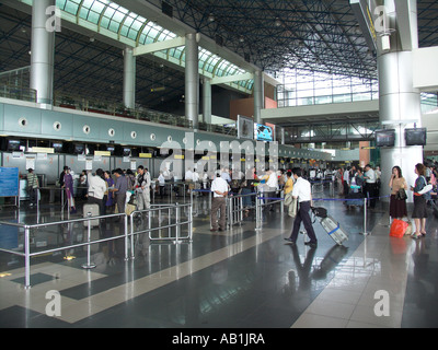 L'aéroport international de Noi Bai, hall des départs Hanoi Vietnam Banque D'Images