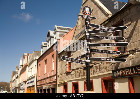 UK Ecosse Îles Hébrides extérieures Lewis Stornoway signalisation touristique rue Cromwell Banque D'Images