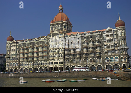 Taj Mahal Palace and Tower ou Taj Mahal Hotel en front de Colaba Mumbai Inde Banque D'Images