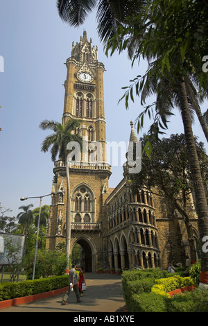 L'Université de Bombay et bibliothèque avec Tour Rajabai et réveil Churchgate Mumbai Inde Banque D'Images