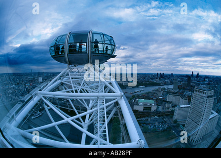 Vue sur la Tamise et la City de Londres à partir de l'Oeil de Londres Angleterre Royaume-uni Banque D'Images