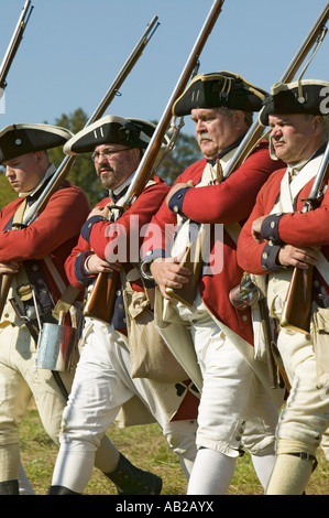 Continentals sur l'adoption de nouveau en mars Attaque de redoutes 910 où les principales mesures d'infanterie du siège de Yorktown Banque D'Images