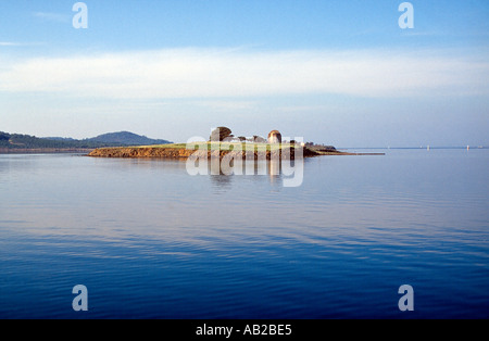 Île avec l'ancienne structure Ayvalik Turquie Banque D'Images