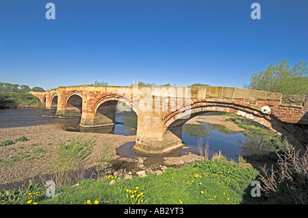 Cinq-pont voûté, Bangor-sur-Dee, au nord du Pays de Galles. Banque D'Images