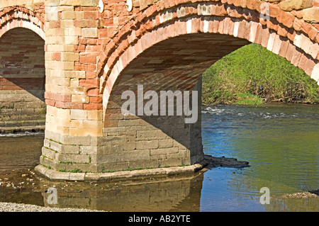 Cinq-pont voûté, Bangor-sur-Dee, au nord du Pays de Galles. Banque D'Images