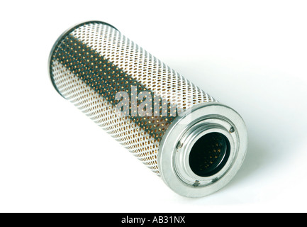 Close up d'un filtre à air isolé sur fond blanc Banque D'Images