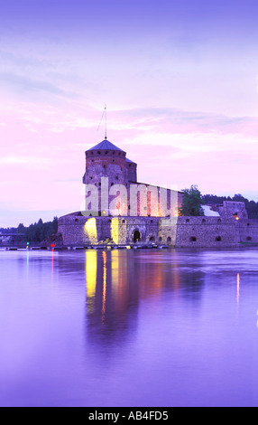 Finlande SAIMAA LAKELANDS VILLE SAVONLINNA Olavinlinna château 1475 Banque D'Images