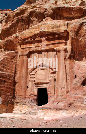 Le Tombeau de la Renaissance dans le Wadi Farasa à Petra en Jordanie Banque D'Images