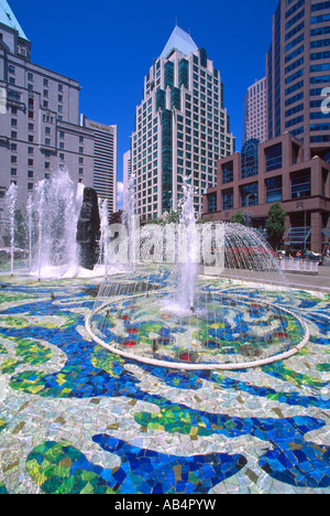 La "Fontaine du Centenaire' à la Vancouver Art Gallery au centre-ville, dans la ville de Vancouver British Columbia Canada Banque D'Images