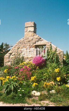 Ruines d'un chalet à Old Grimsby sur l'île de Tresco Penzance Cornwall Banque D'Images