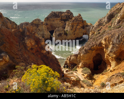 Ponta da Piedade Lagos Algarve Portugal côtes rocheuses des falaises, grottes Banque D'Images