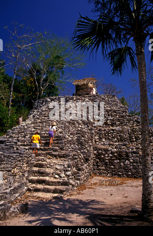 Pyramide, temple, Las Pinturas Group, Coba, Coba, Site archéologique de l'État de Quintana Roo, Yucatan, Mexique, Amérique du Nord Banque D'Images