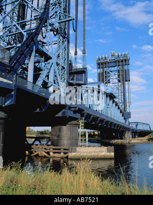 Pont de Newport (levage) sur la Rivière Tees, Teesside, Middlesbrough, Cleveland, England, UK. Banque D'Images