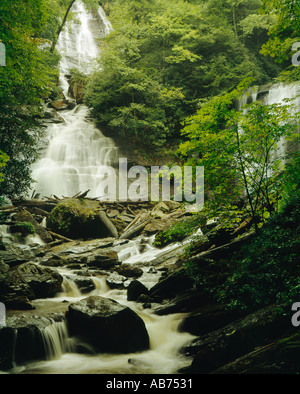 Cascade Chutes d'Anna Ruby près de Helen Georgia USA Banque D'Images