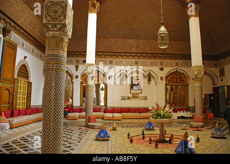 Cour intérieure Palais Mnebhi Iinner Fez Maroc Banque D'Images
