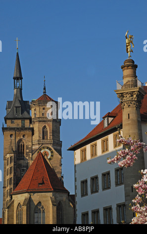 Tours de Collégiale et colonne de mercure Stuttgart Baden-Württemberg, Allemagne Banque D'Images