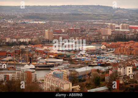 Une VUE GÉNÉRALE DE LA TOUR CABOT DE BRISTOL MONTRANT BRANDON PARK BRISTOL MARINA AVEC LE SS GREAT BRITAIN Banque D'Images