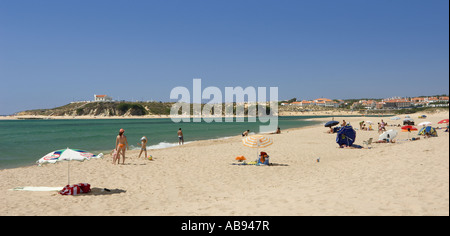 Le Portugal, l'Alentejo, l'une des plages à Vila Nova de Milfontes, Praia das Furnas Banque D'Images