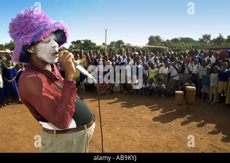 L'acteur dans une campagne nationale de sensibilisation au VIH/SIDA à Moshi, Tanzanie Banque D'Images