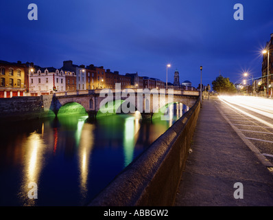 Liam Mellowes Pont et Rivière Liffey Dublin Ireland 2006 Banque D'Images