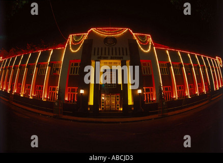 SSA70158 Meilleur Bhavan Bouilloire Chambre avec l'éclairage sur la Journée de la République célébration à Colaba à Bombay Mumbai Inde maintenant Banque D'Images
