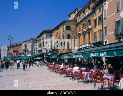 La Piazza Bra, Vérone, Italie Banque D'Images