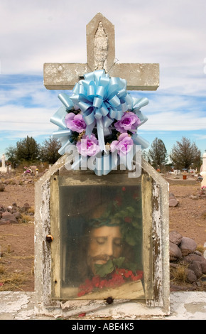 Jésus tombe tête à l'ancien cimetière mexicain dans Tubac Arizona Banque D'Images