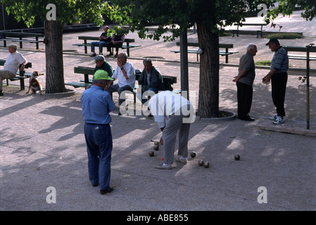 Les joueurs de pétanque, Nyons Banque D'Images