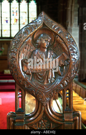 Budworth grande église du village Northwich pew sculpté en bois anciens en bois fin Cheshire England UK Grande-bretagne reli religieux chrétiens Banque D'Images