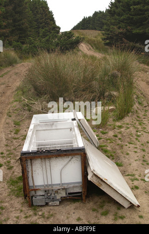 Faisant l'objet d'un réfrigérateur en pleine campagne au sud du Pays de Galles UK Banque D'Images