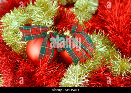 Boules de Noël et de guirlandes garland Banque D'Images