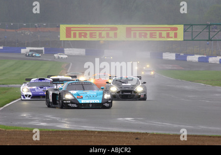 Non 1 Maserati MC 12 GT1 le leader du championnat FIA GT Silverstone 1 Mai 2006 Banque D'Images