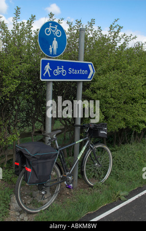 La piste cyclable de Ganton à Staxton sur l'A64 près de Scarborough dans le Yorkshire du Nord Banque D'Images