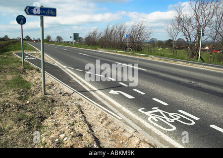 La piste cyclable de Ganton à Staxton sur l'A64 près de Scarborough dans le Yorkshire du Nord Banque D'Images