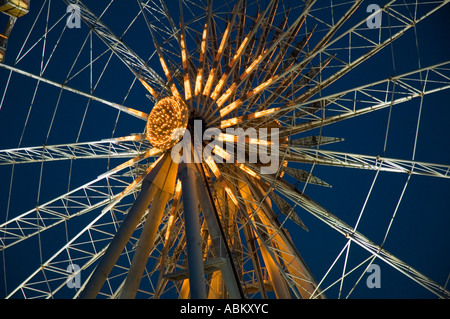 La grande roue de nuit dans Exchange Square, Manchester, Angleterre, RU Banque D'Images