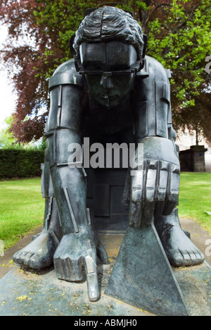 L'art moderne sculpture par Sir Eduardo Paolozzi à Dean Park Extension de la Scottish National Gallery of Modern Art à Edimbourg Banque D'Images