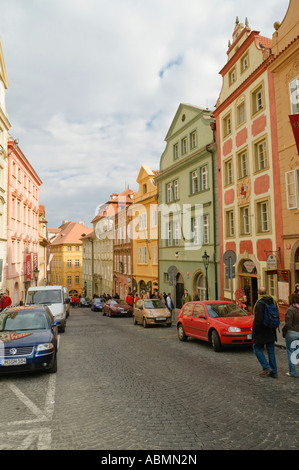 La rue Nerudova à Prague Banque D'Images