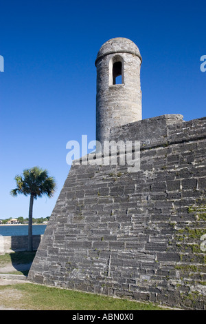 La tour de pierre d'angle Castillo de San Marcos Château de St Marc Château Espagnol 1672 St Augustine en Floride USA les USA s plus vieille ville Banque D'Images