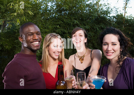 Portrait de groupe de personnes at Party Banque D'Images