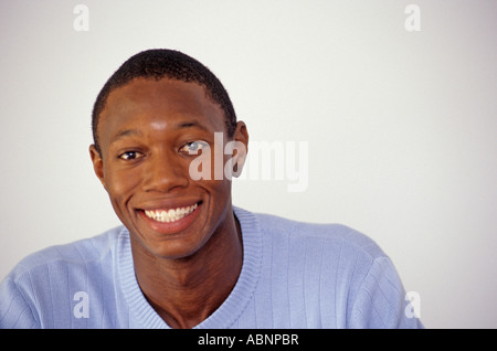 Smiling black man, portrait Banque D'Images