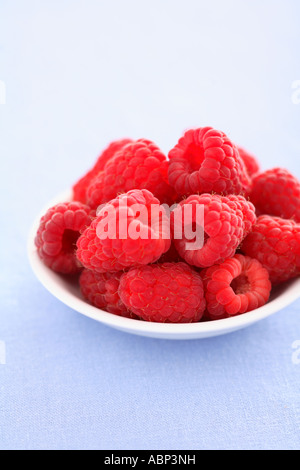 Framboises rouges Banque D'Images