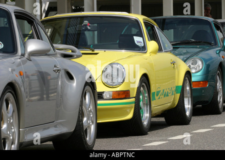 Les propriétaires de Porsche à trackday le Goodwood Motor Circuit dans le Sussex, Angleterre. Banque D'Images