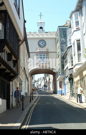 Porte de l'Orient et de l'avant arc Street à Buckfastleigh Devon, Angleterre Royaume-Uni UK Banque D'Images