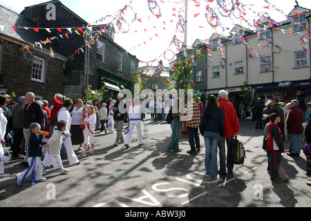 Célébration du Premier mai, Padstow Banque D'Images