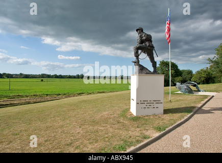 Normandie France - Iron Mike WW2 War Memorial à nous qui ont libéré des forces aéroportées St Mère Eglise sur le champ de bataille à la Fiere Banque D'Images