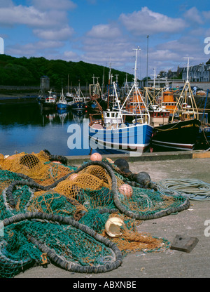 Bateaux de pêche au port, Stornaway, Lewis, Hébrides extérieures, en Écosse, au Royaume-Uni. Banque D'Images